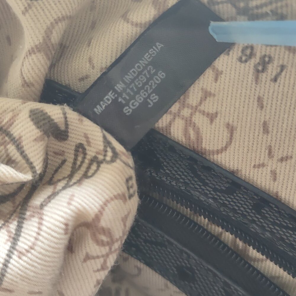 GUESS 1981 Black Logo Satchel Handbag PVC Monogram Boston Bag w/ Strap - Picture 11 of 15